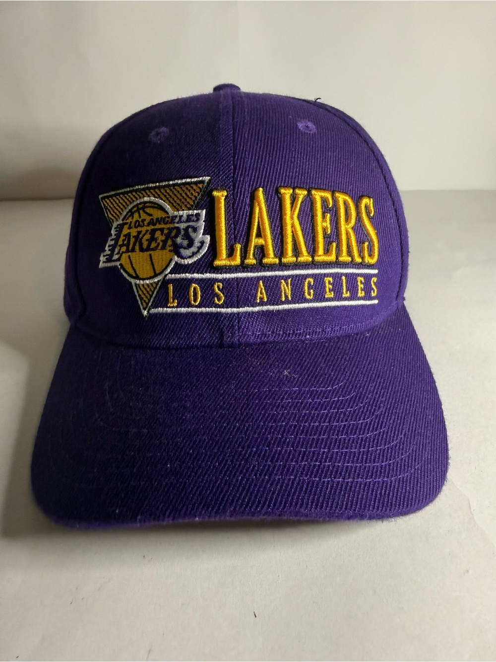 Los Angeles Lakers Strapback Cap Hat Embroidered Logo Ultra Game